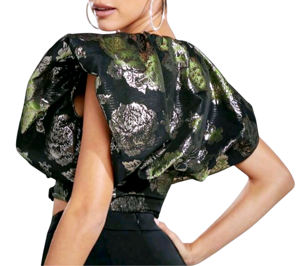 Elegant Batwing Sleeve Crop-Top