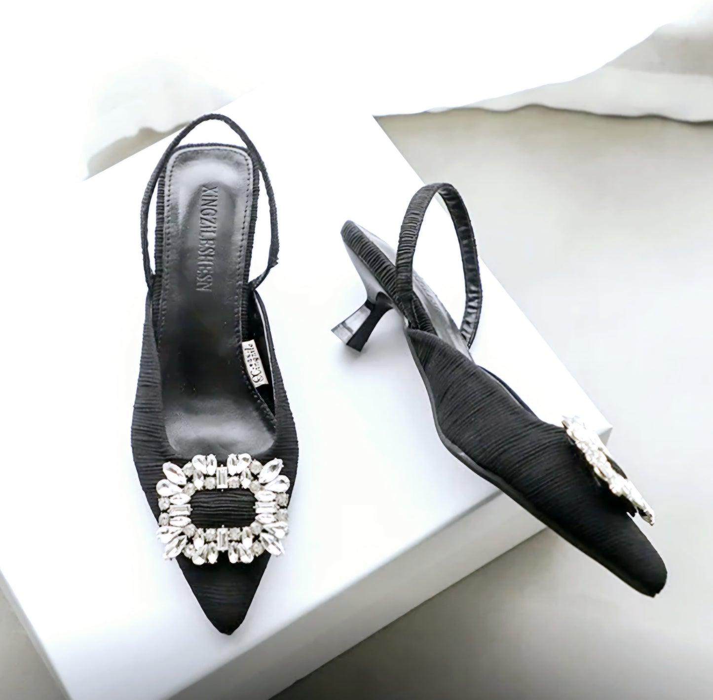 Elegant Sandals W/Crystal Buckle