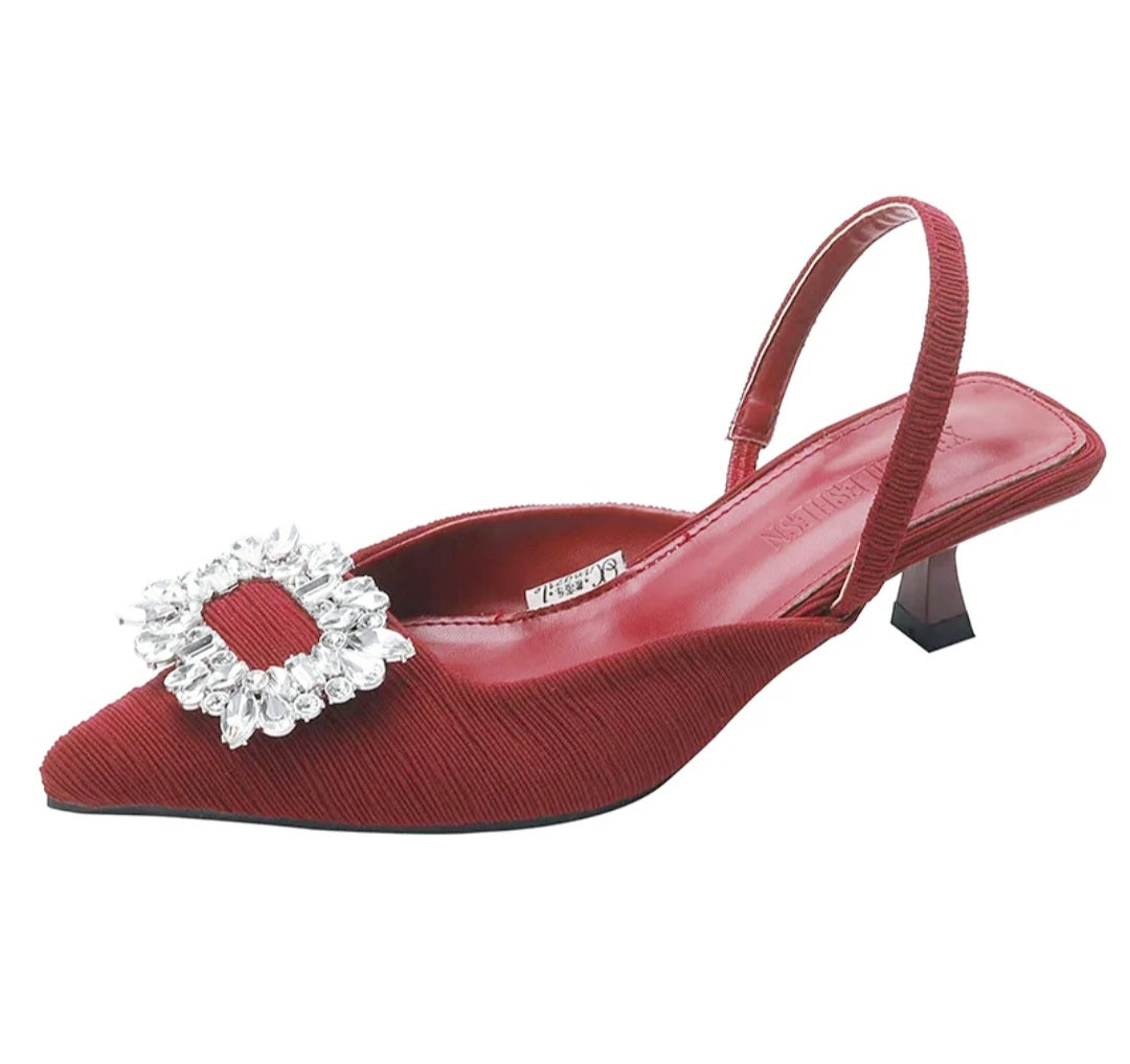 Elegant Sandals W/Crystal Buckle