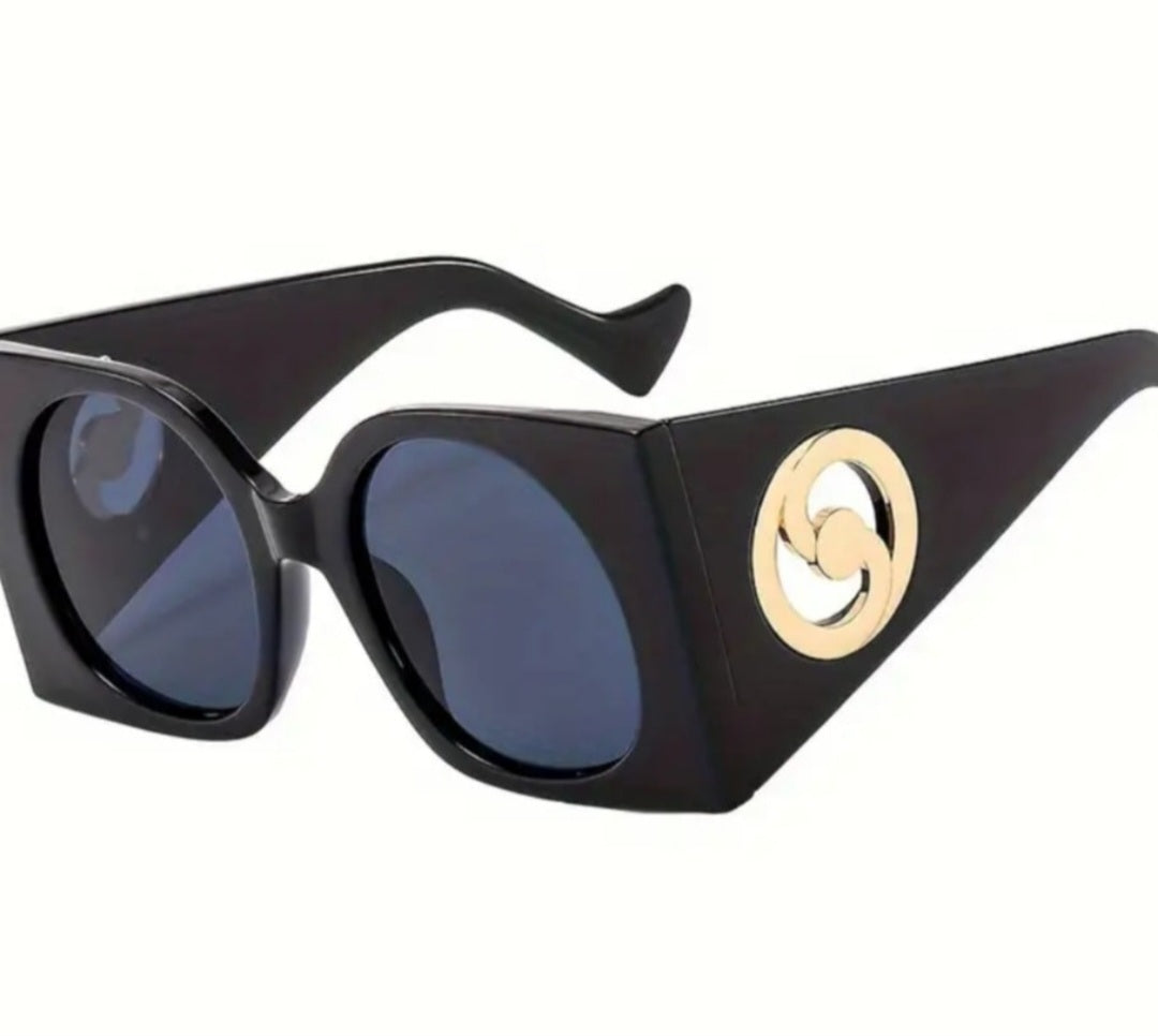 Retro Oversized Square Sunglasses
