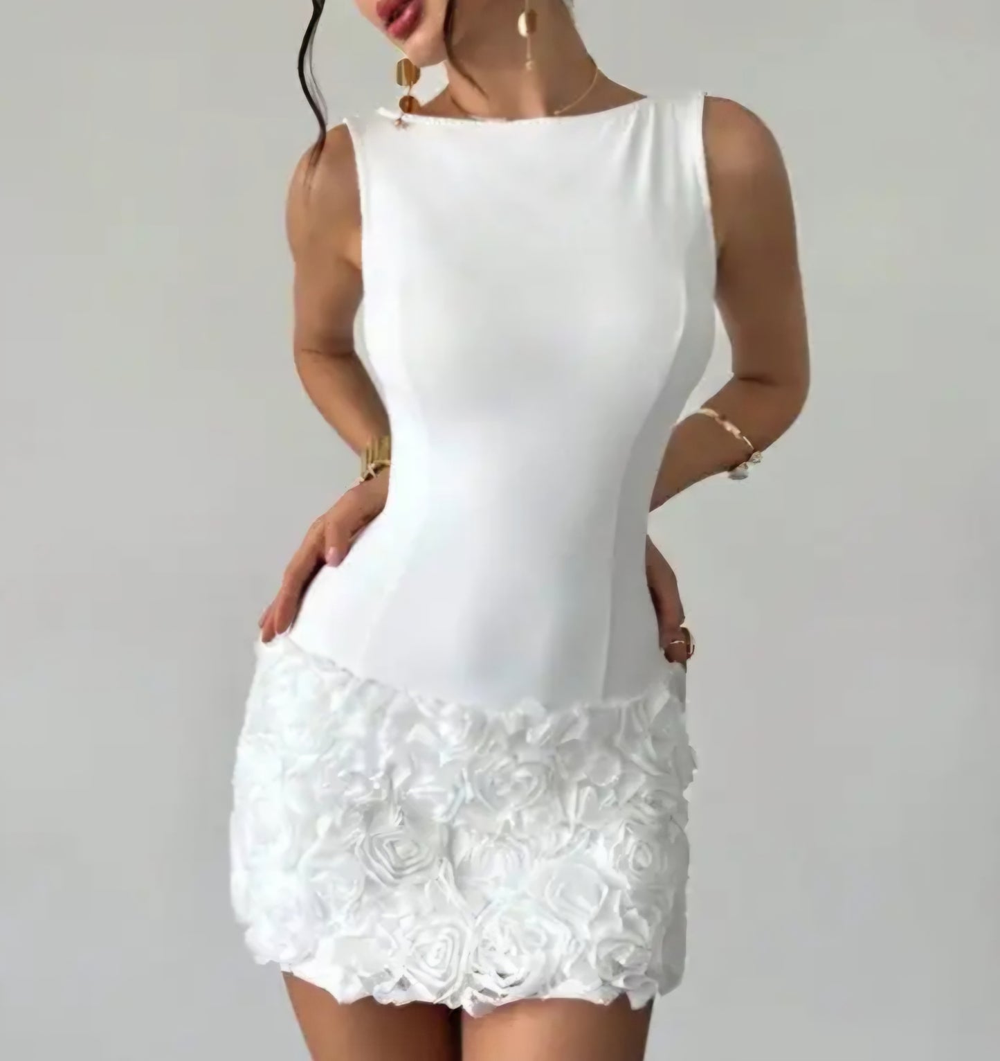 BacklessFlower Hip-Wrapped Dress