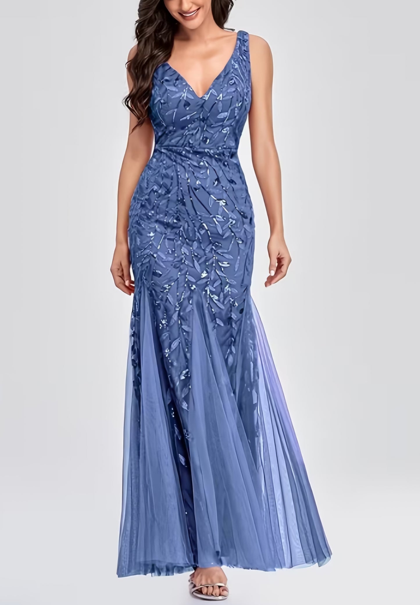 Elegant Embroidered Body-Hugging Mermaid Dress