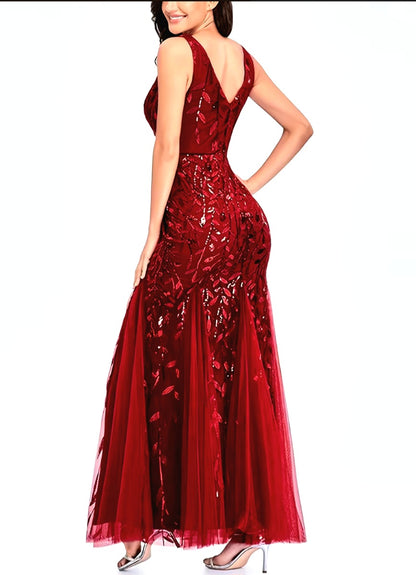 Elegant Embroidered Body-Hugging Mermaid Dress